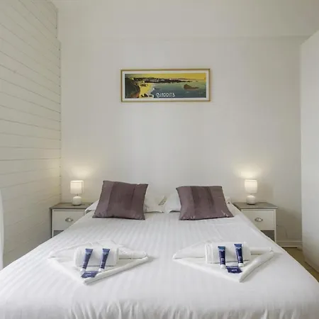 Charming Flat 4 Minutes From The Grande Plage Of Away - Welkeys Apartment